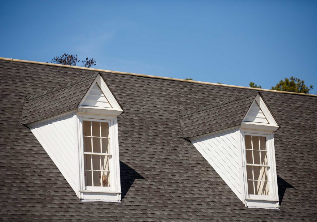 7 Benefits of Hiring a Local Roofing Company in Houston