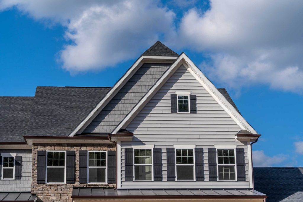 Home Style: The 5 Most Popular Roof Colors in Houston for 2024